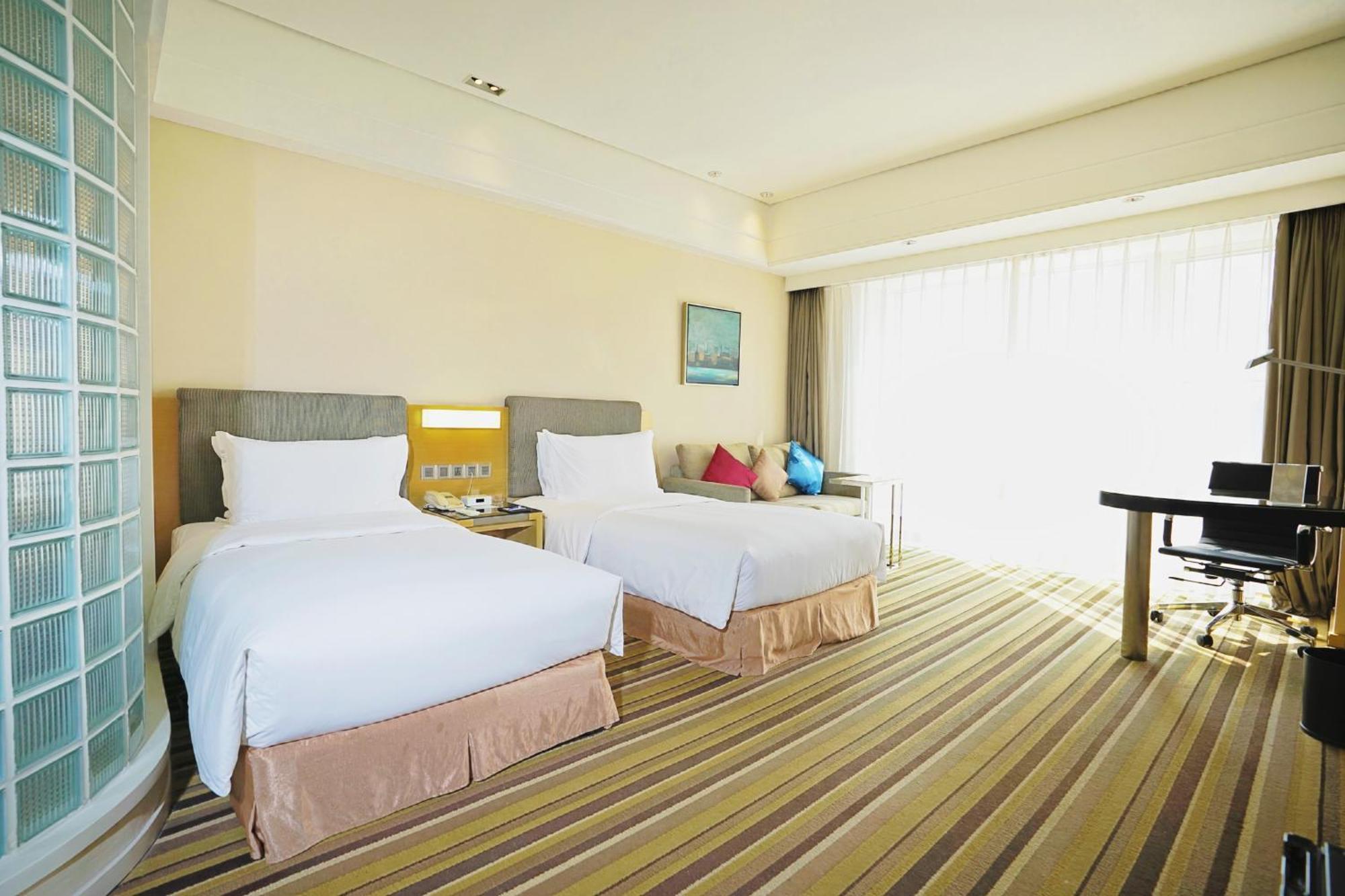 Holiday Inn Express Shenyang Golden Corridor By Ihg Bagian luar foto